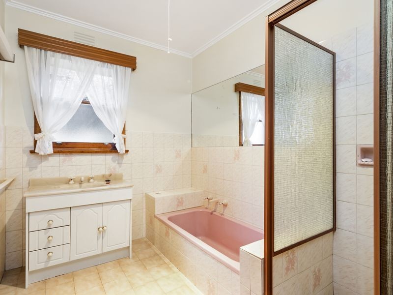14 Airdrie Street, Colac VIC 3250