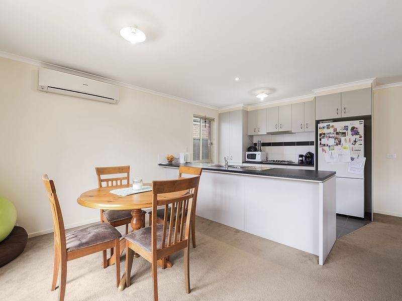 16 Jellie Street, Colac VIC 3250