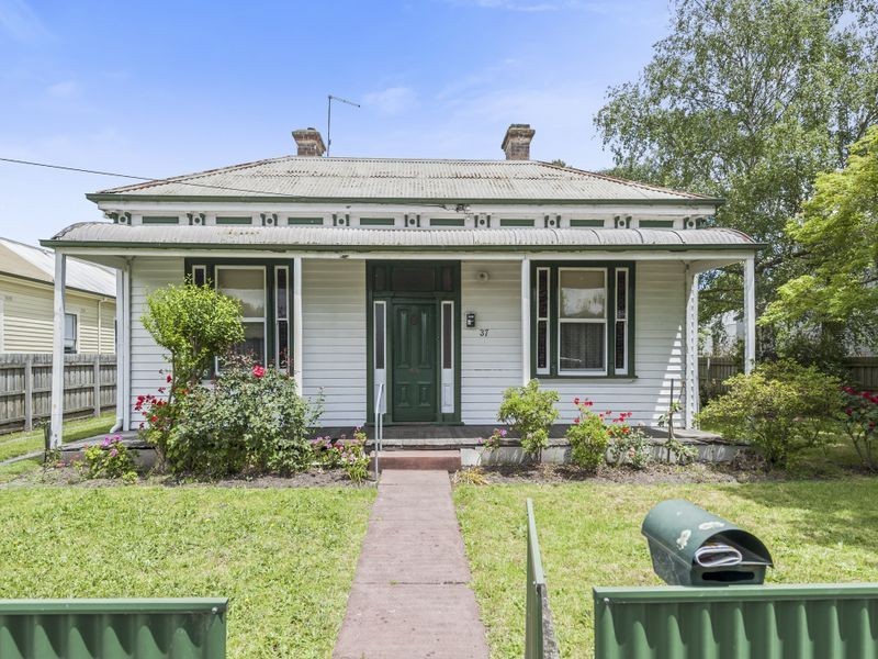 37 Queen Street, Colac VIC 3250