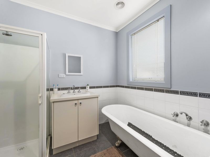 94 Sinclair Street, Colac VIC 3250