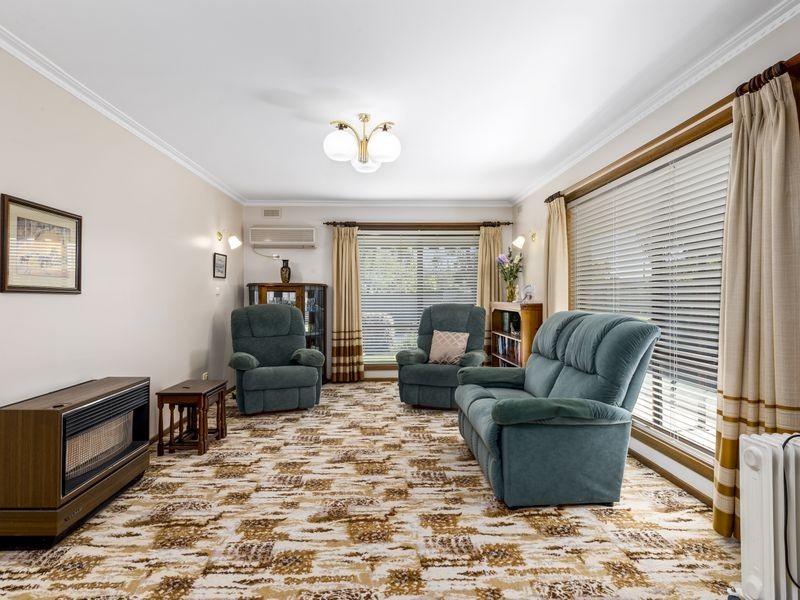4 Little Woods Street, Colac VIC 3250
