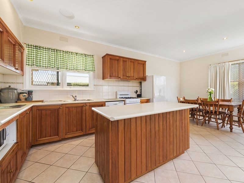 85 Jennings Street, Colac VIC 3250