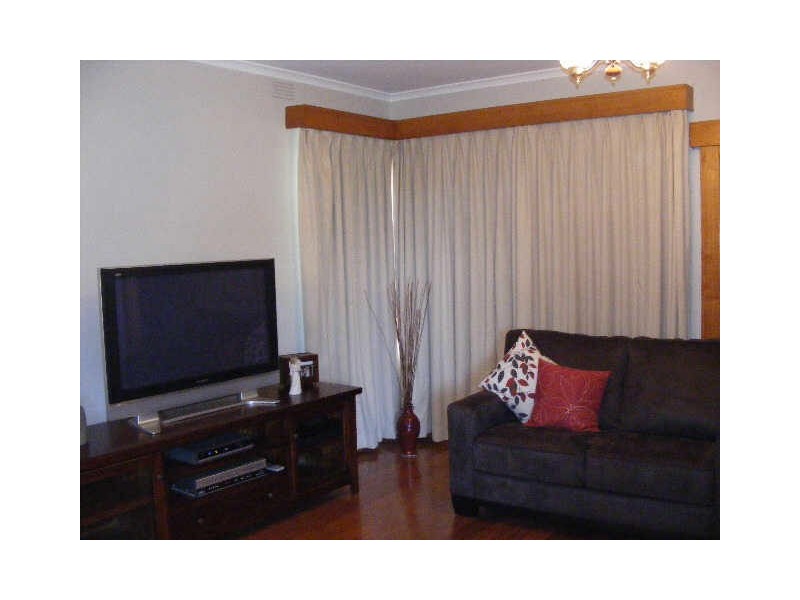 6 John Crescent, Colac VIC 3250