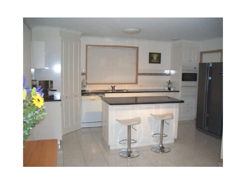 4 Callistemon Court, Elliminyt VIC 3250