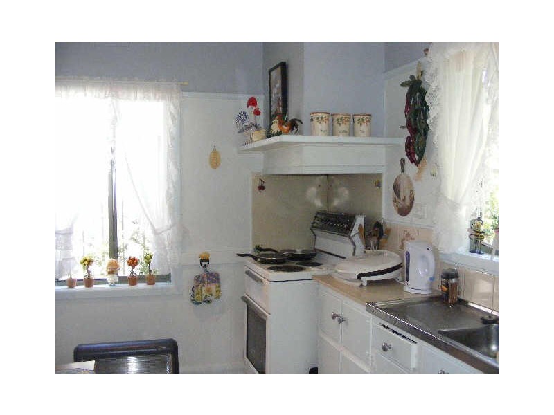 12 Johnstone Crescent, Colac VIC 3250