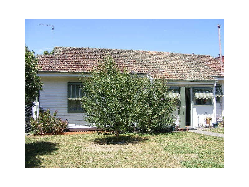 12 Johnstone Crescent, Colac VIC 3250