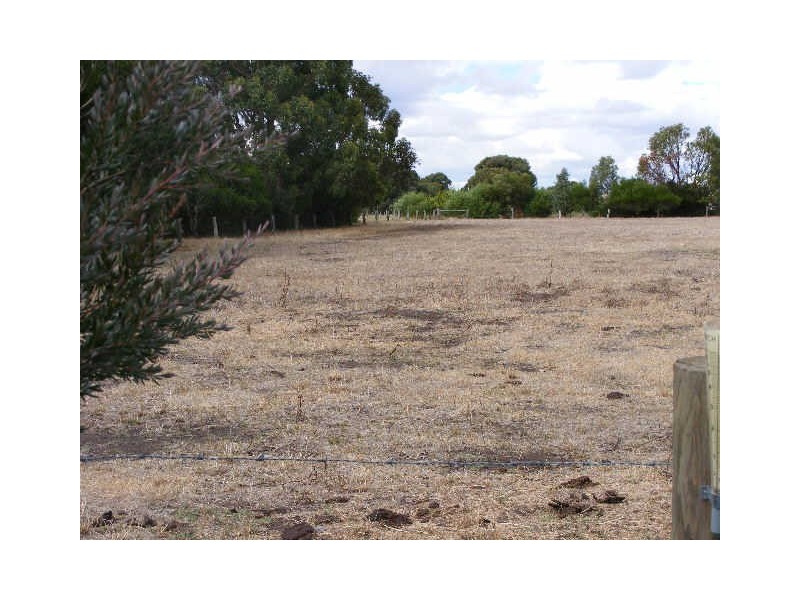 214 Airey Street, Elliminyt VIC 3250