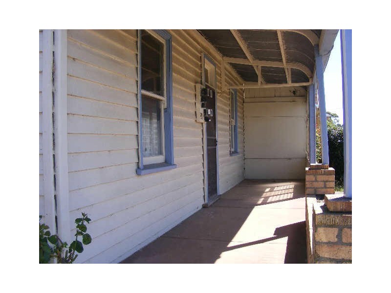 80 Moore Street, Colac VIC 3250