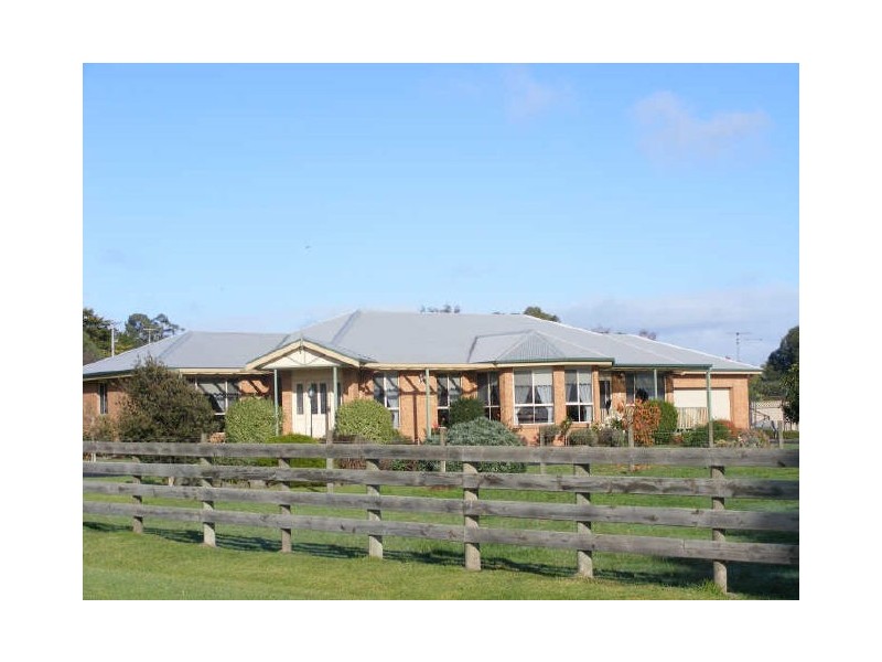 10 Spring Street, Elliminyt VIC 3250