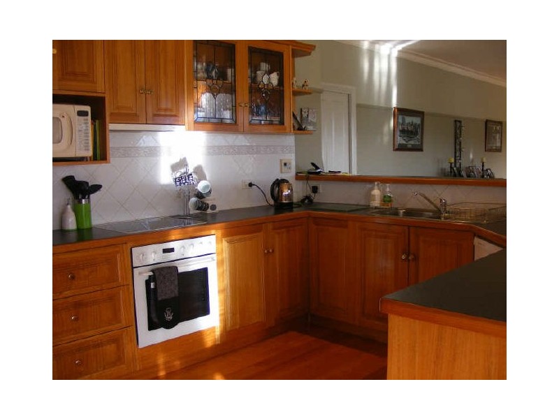 10 Spring Street, Elliminyt VIC 3250