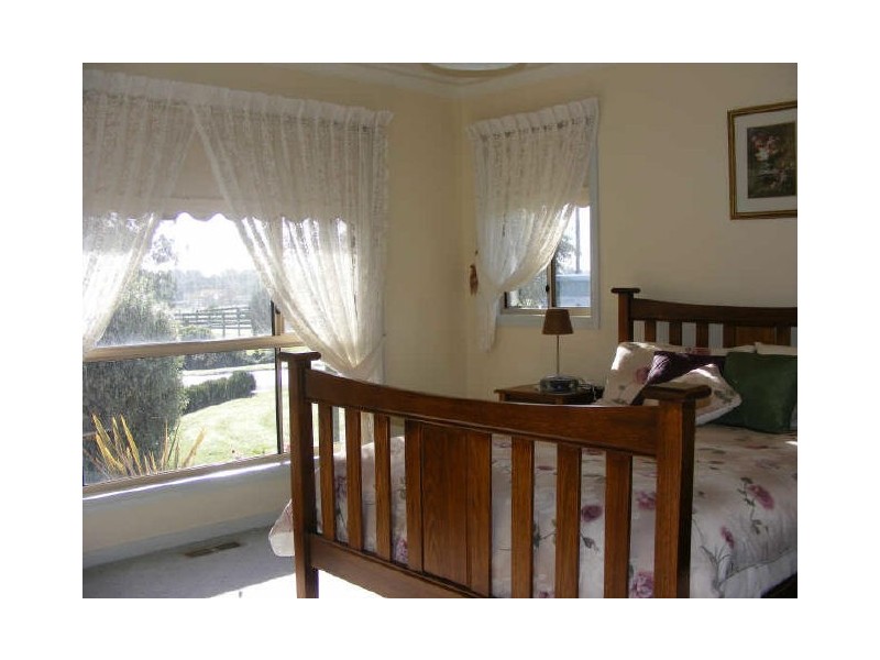 10 Spring Street, Elliminyt VIC 3250
