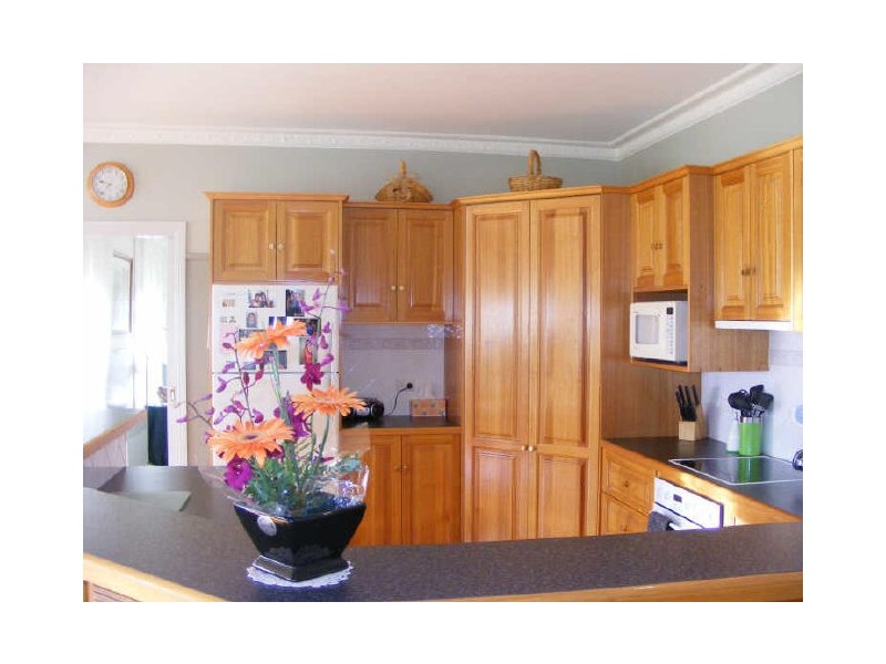 10 Spring Street, Elliminyt VIC 3250