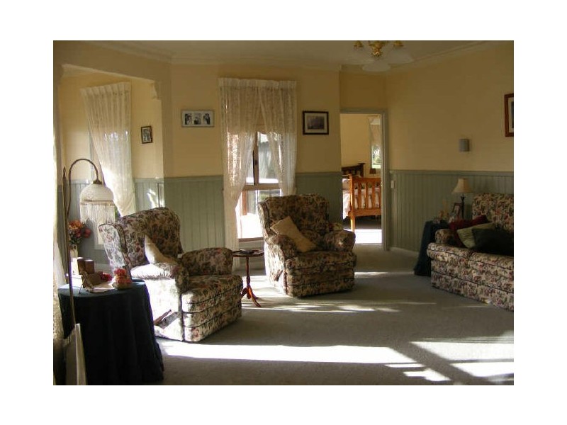 10 Spring Street, Elliminyt VIC 3250