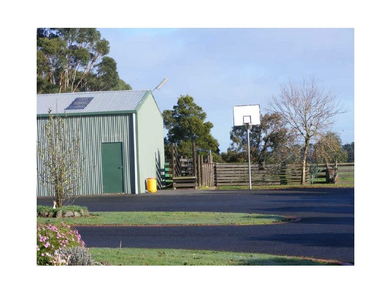 10 Spring Street, Elliminyt VIC 3250