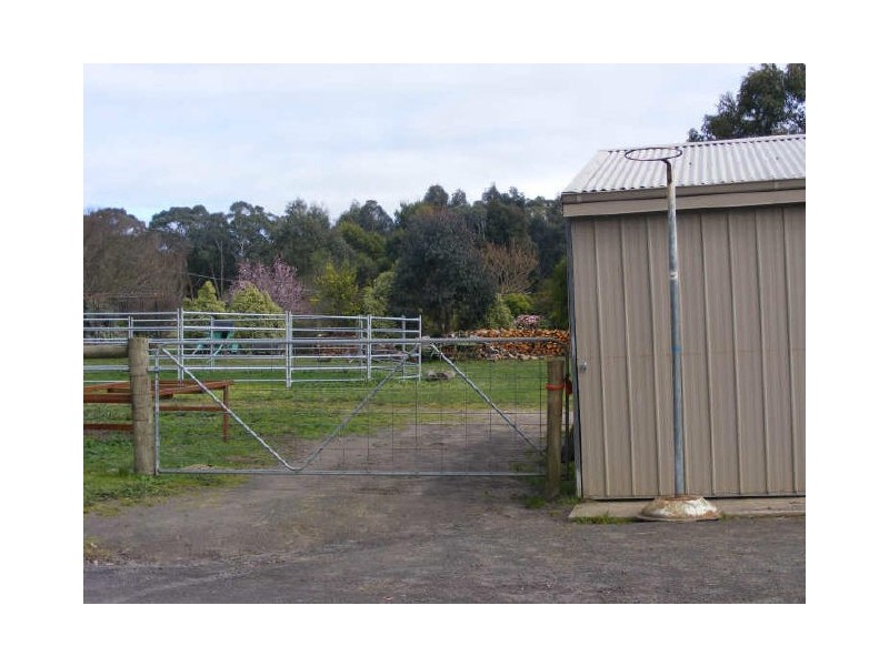 70 Bushby’s Road, Barongarook VIC 3249