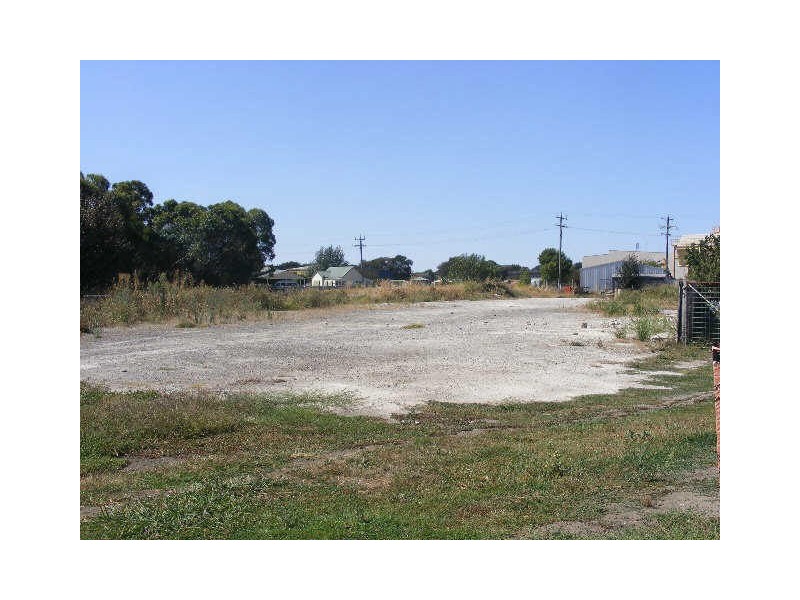 2 Douglas Street, Colac VIC 3250