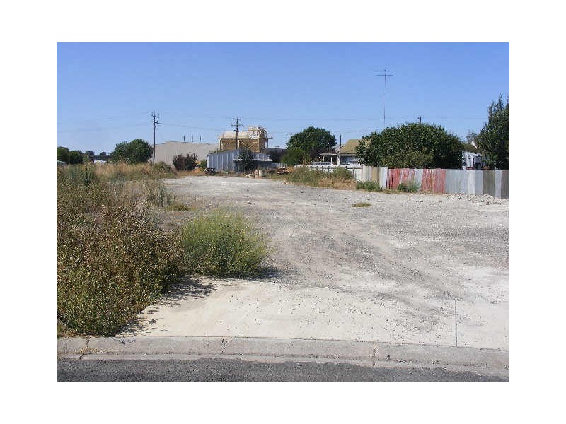 2 Douglas Street, Colac VIC 3250