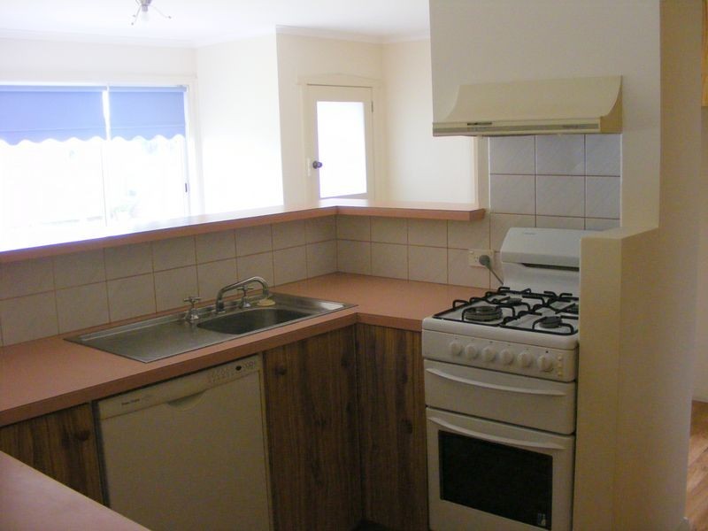 28 Marks Street, Colac VIC 3250