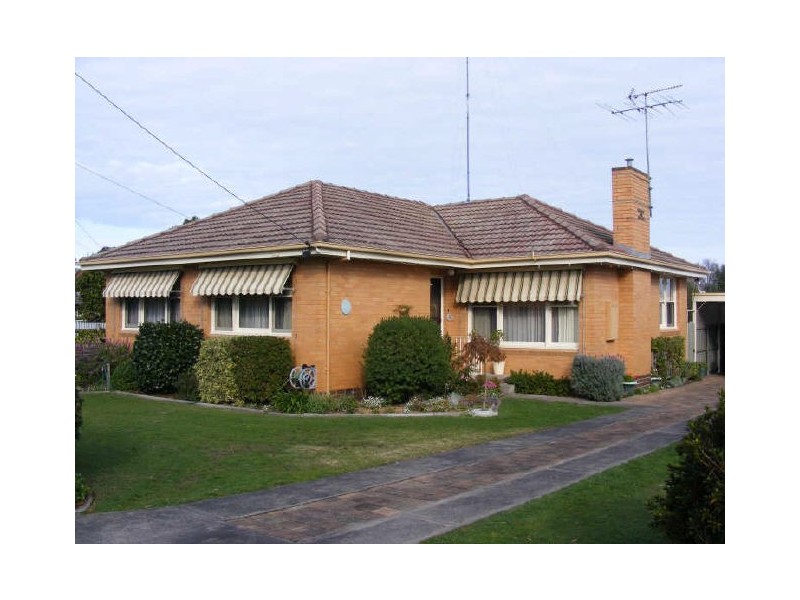 11 Quamby Avenue, Colac VIC 3250