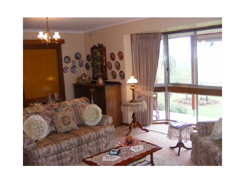 350 Irrewillipe Road, Elliminyt VIC 3250