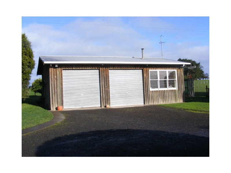 350 Irrewillipe Road, Elliminyt VIC 3250