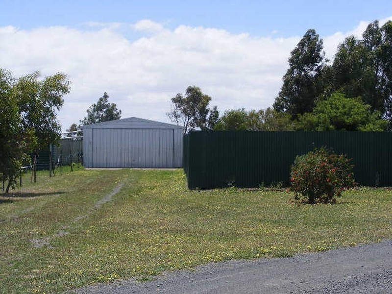 30 Mahoneys Road, Elliminyt VIC 3250