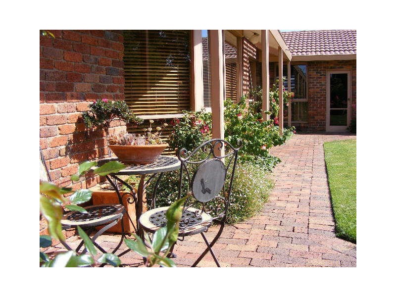 60 Balnagowan Avenue, Colac VIC 3250