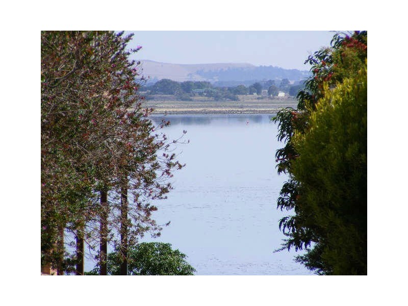 60 Balnagowan Avenue, Colac VIC 3250