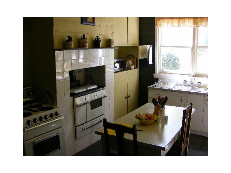 910 Carpendeit Road, Bungador VIC 3260