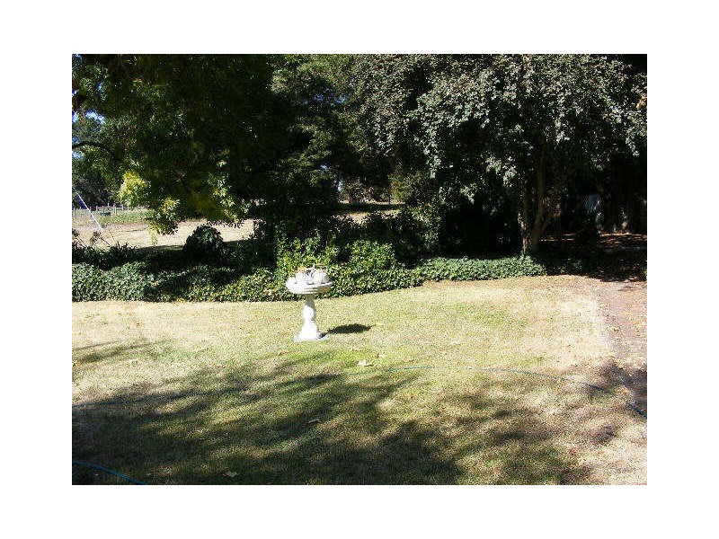 910 Carpendeit Road, Bungador VIC 3260