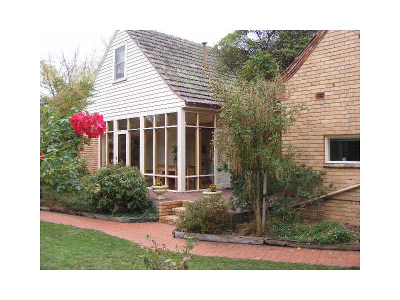 14 Queens Avenue, Colac VIC 3250