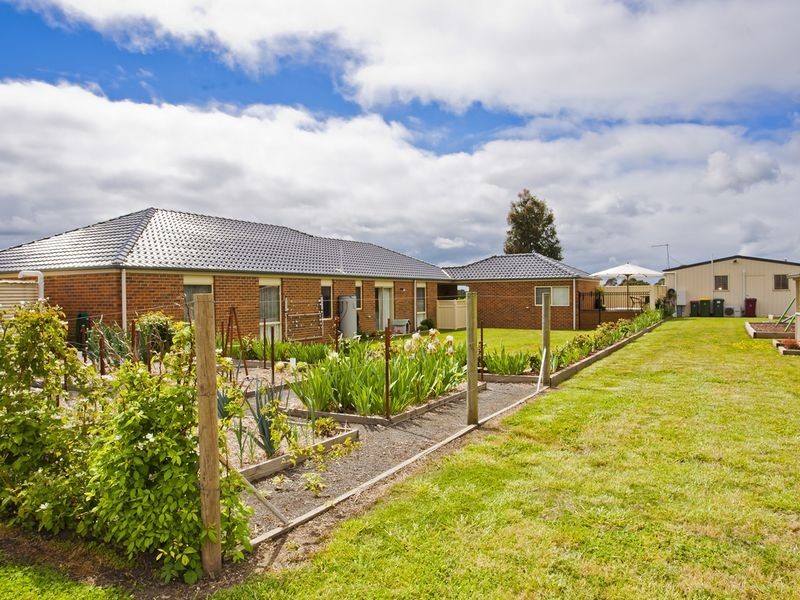 25 Roseneath Road, Warncoort VIC 3243