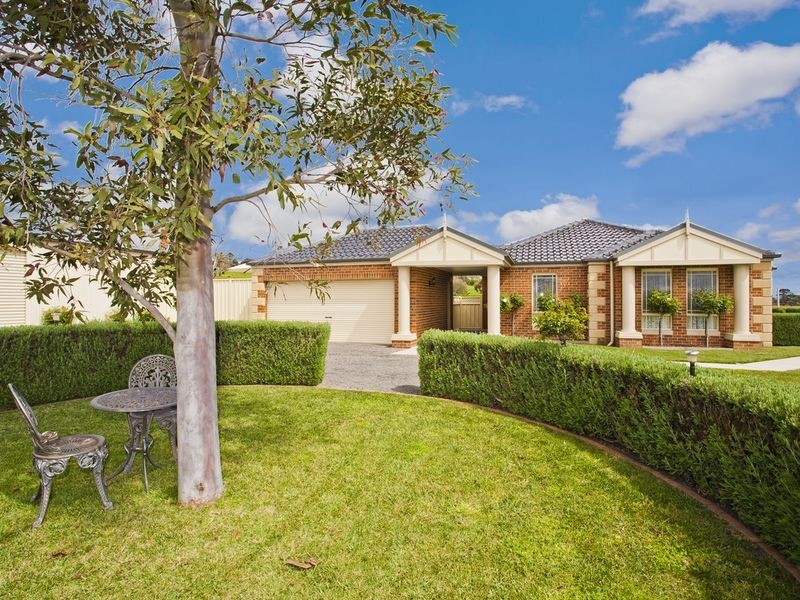 25 Roseneath Road, Warncoort VIC 3243