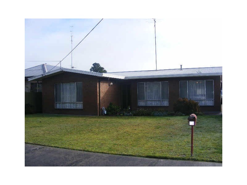 13 Troy Street, Colac VIC 3250