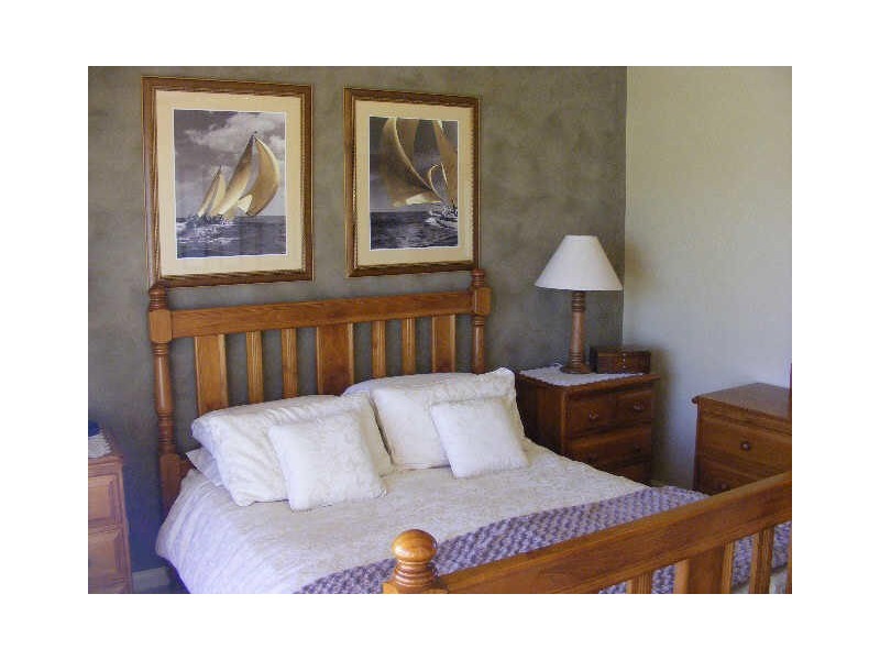 64 Hart Street, Colac VIC 3250