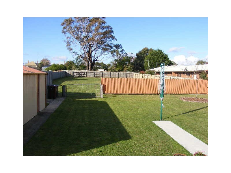 64 Hart Street, Colac VIC 3250