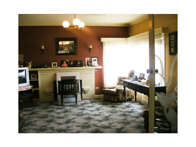 54 Sinclair Street, Colac VIC 3250