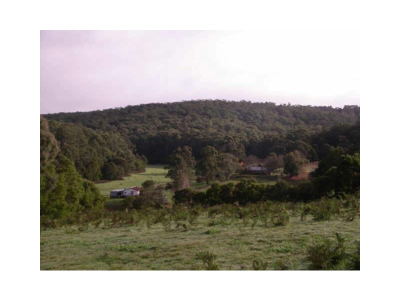 70 Nightingales Road, Kawarren VIC 3249
