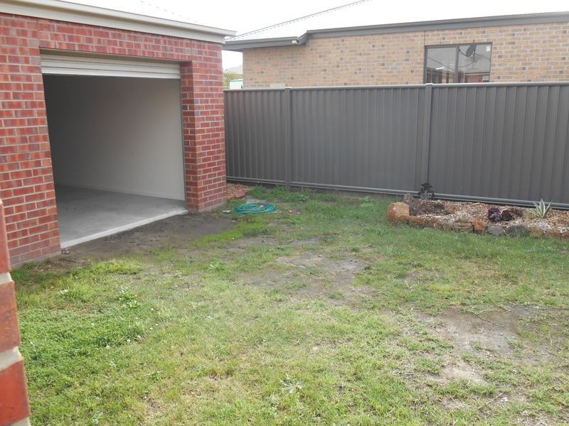 16 Jellie Street, Colac VIC 3250
