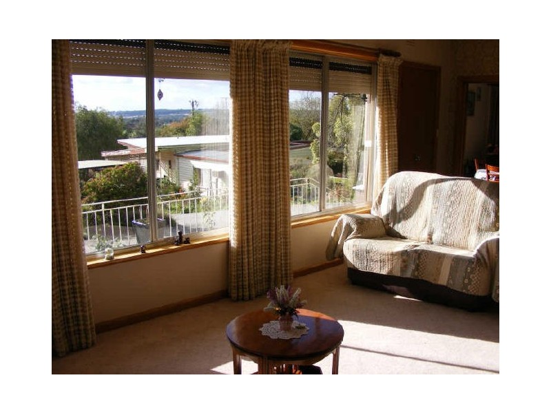 48 Tulloh Street, Elliminyt VIC 3250