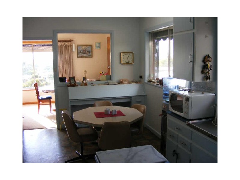 48 Tulloh Street, Elliminyt VIC 3250