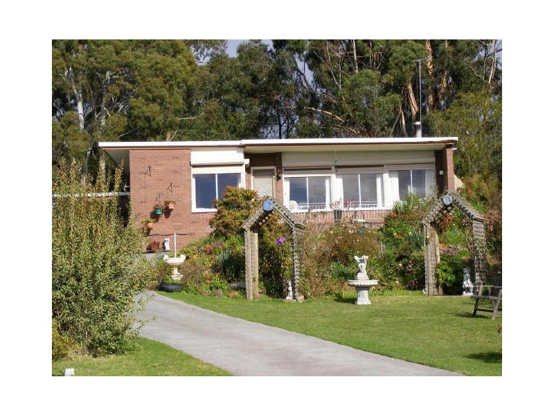 48 Tulloh Street, Elliminyt VIC 3250