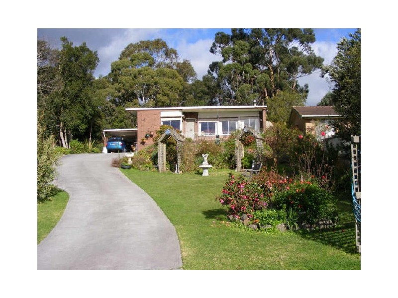 48 Tulloh Street, Elliminyt VIC 3250