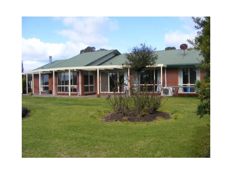76 Slater Street, Elliminyt VIC 3250