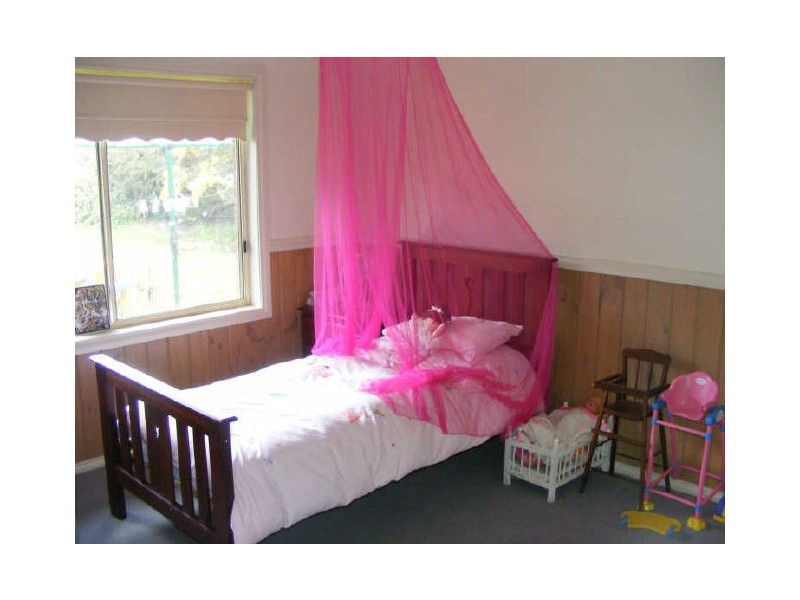 76 Slater Street, Elliminyt VIC 3250