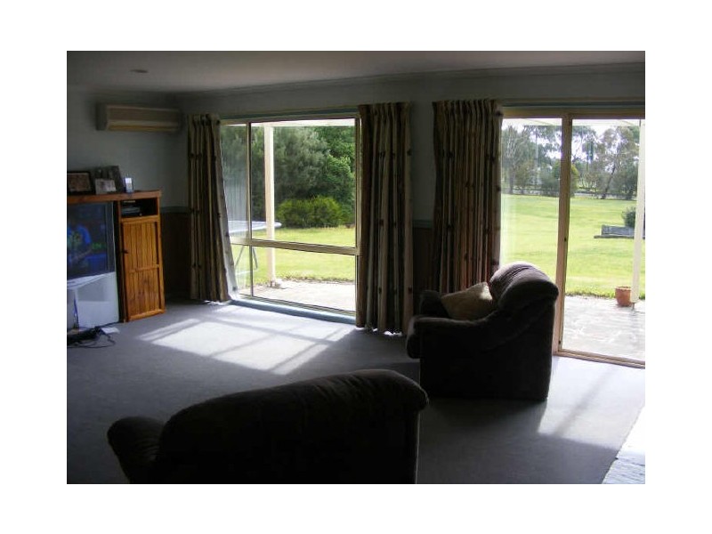 76 Slater Street, Elliminyt VIC 3250