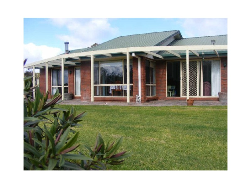76 Slater Street, Elliminyt VIC 3250