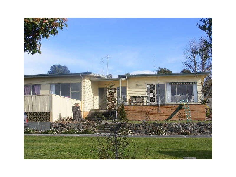 378 Queen Street, Elliminyt VIC 3250