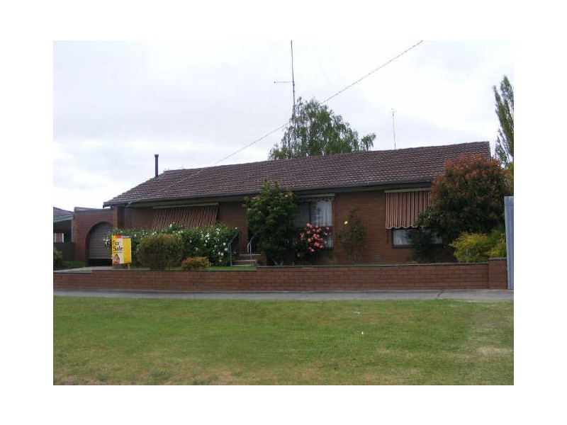 16 Campbell Street, Colac VIC 3250