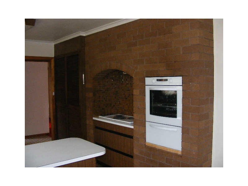 16 Campbell Street, Colac VIC 3250